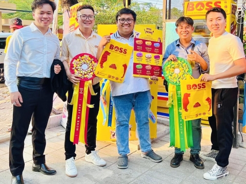 THE BOSS & PHIÊN HỘI